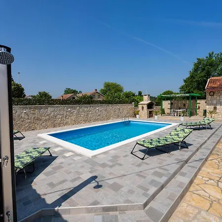 Beautiful In With Wifi Holiday home