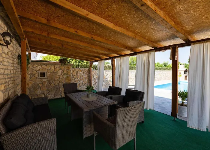 Semesterbostad Beautiful In With Wifi