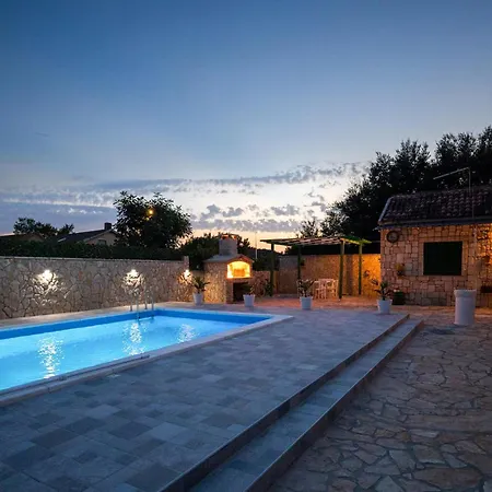 Nyaraló Beautiful In With Wifi Benkovac